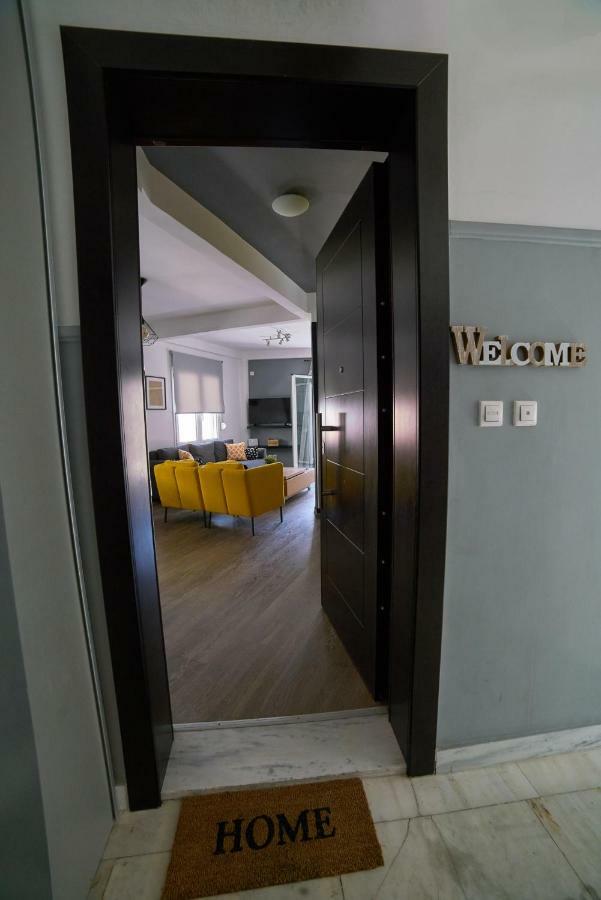 V&V Central & Elegant Apartment Athen Exterior foto
